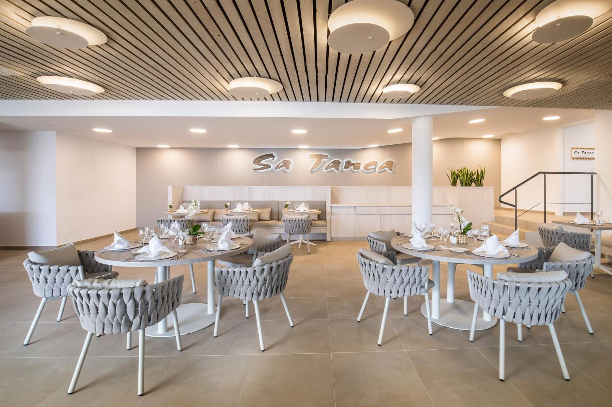 Hotel Barcelo Nura Sant Lluís Esterno foto
