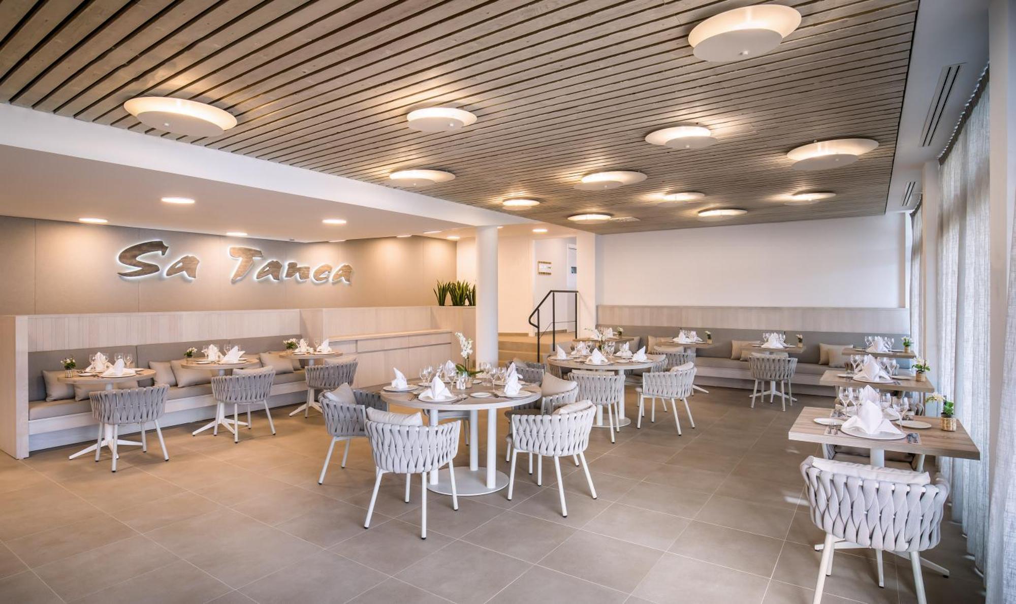 Hotel Barcelo Nura Sant Lluís Esterno foto