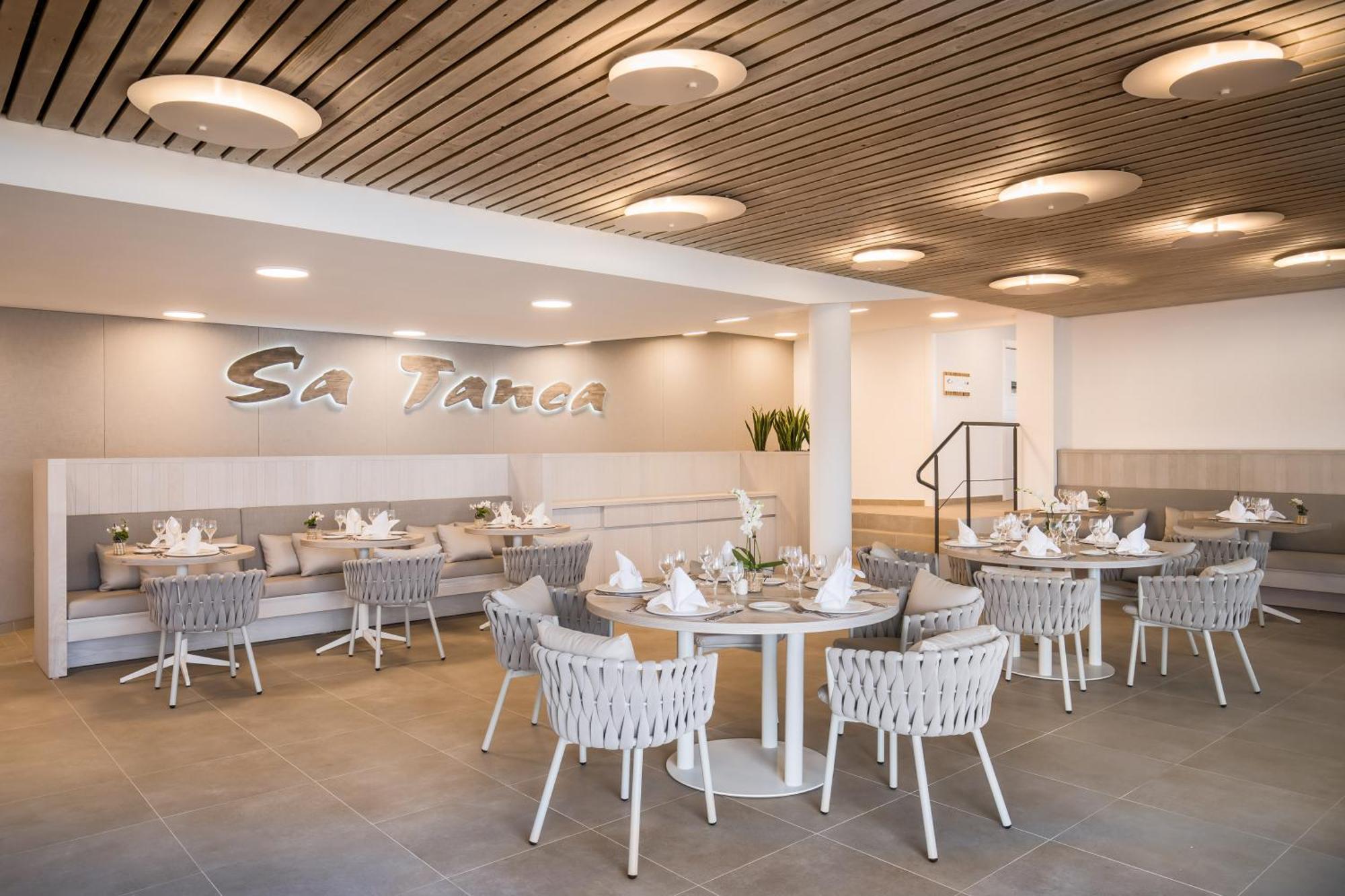 Hotel Barcelo Nura Sant Lluís Esterno foto